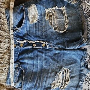 Good American denim shorts